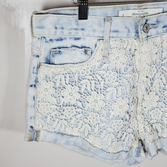Abercrombie & Fitch Floral Embroidered Denim Shorts Size 28/6 - Picture 3 of 8